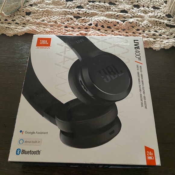 Jbl Other - JNL Live 400bt Headset